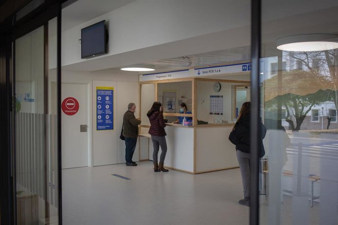 Archivo - La recepción del edificio Garbí-Vall de Hebrón