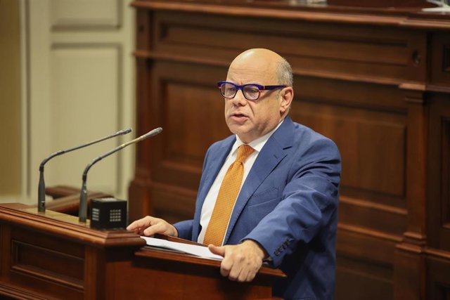 Archive - The Spokesman of the Canarian Nationalist Parliamentary Group in the Parliament of the Canary Islands, José Miguel Barragán, speaks during the first day of the 'Debate on the State of the Canary Nationality of 2023', in the Parliament of the Canary Islands, at 2