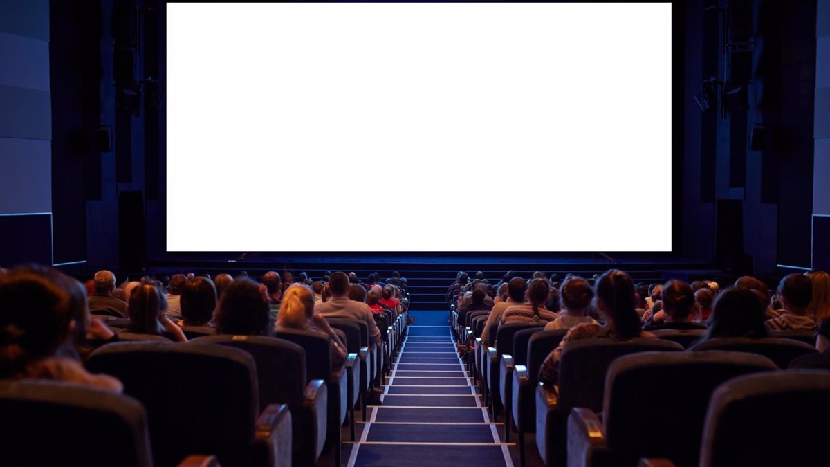 Los espectadores en salas de cine crecen un 41% y la recaudación un 45% en  2022, pero no recuperan cifras prepandemia