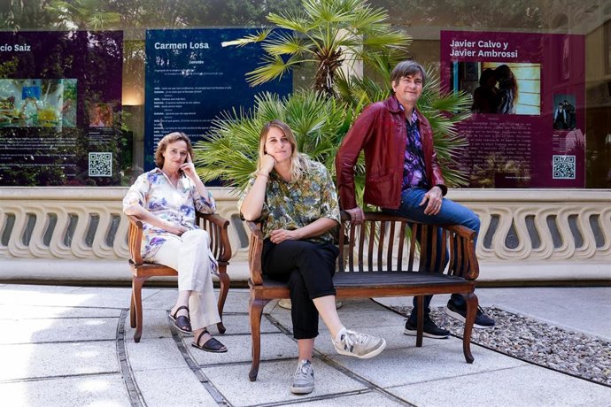 Archivo - (I-D) La coreógrafa Mónica Runde; la cantante Rocío Saiz y el director de cine Antonio Hens.