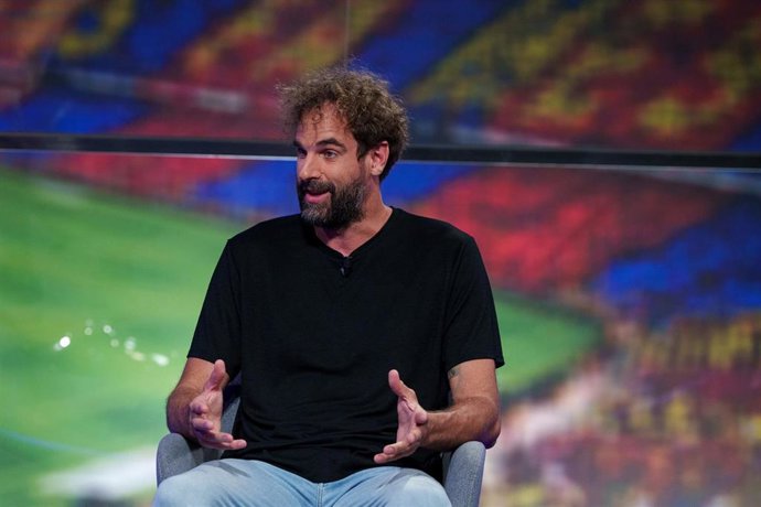 El nuevo entrenador del Bara de baloncesto, Roger Grimau, en Bara TV