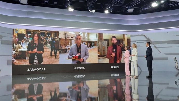 Plató de Aragón Televisión durante la noche electoral del 28 de mayo de 2023.