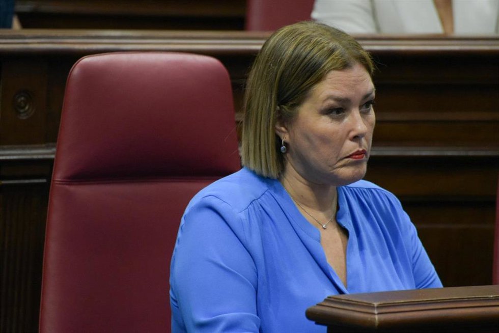 La nueva presidenta del Parlamento de Canarias, Astrid Pérez