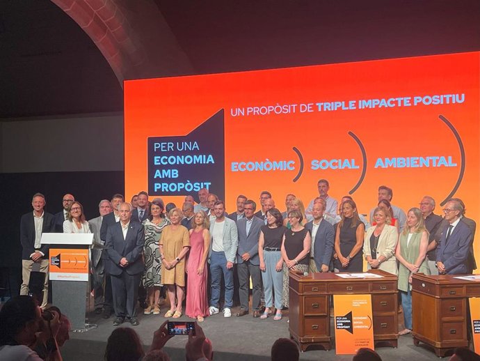 Foto de grupo del acto