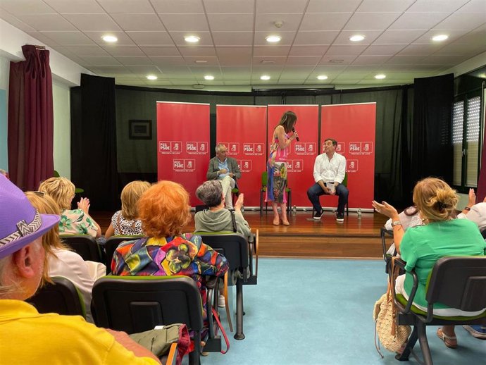 Acto con pensionista del PSOE con la participación de José Ramón Gómez Besteiro, Lara Méndez y José Mogo