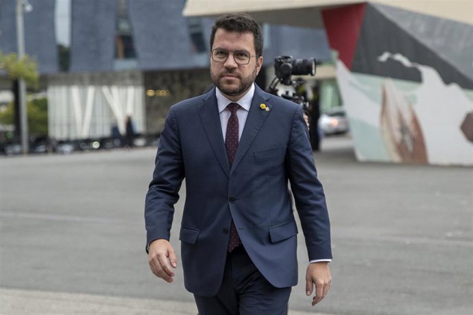 El presidente de la Generalitat, Pere Aragons, a su llegada a los 36 Premis Pimes de Pimec.