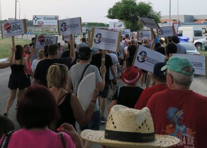 Getafe.- Unas 2.000 personas marchan contra el espacio para macrofestivales Mad Cool