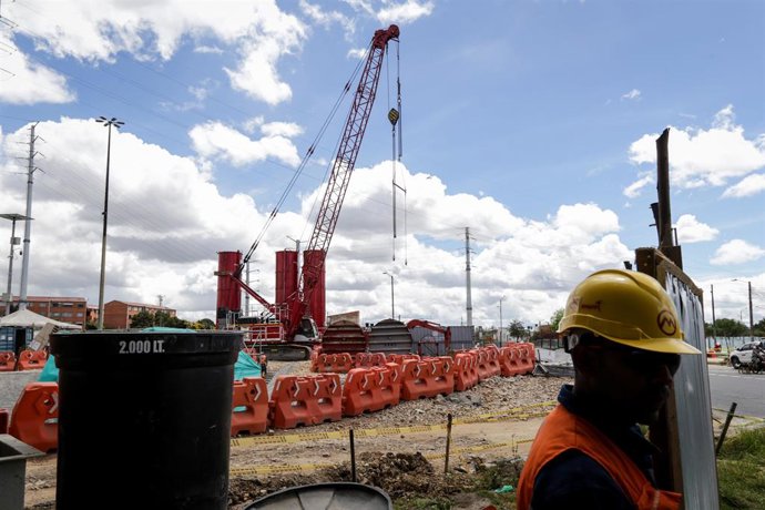 Bogotá. Junio 27 del 2023. La Procuraduría General de la Nación visitó las obras del Metro de Bogotá para establecer los adelantos en su ejecución y cumplimiento del contrato. (Colprensa - Mariano Vimos)
