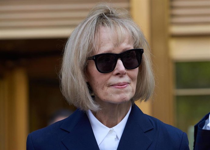 Archivo - La escritora estadounidense Elisabeth Jean Carroll