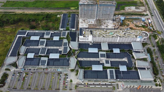 Proyecto de planta solar de EDPR en centro comercial en Malasia