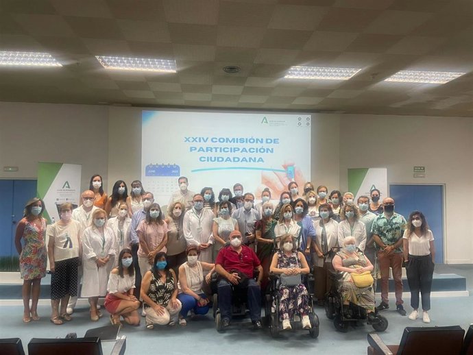 Asociaciones y profesionales trabajan para mejorar aspectos de accesibilidad y humanización en el Hospital Clínico de Málaga