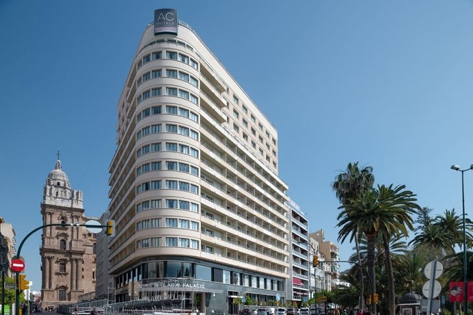 La recuperación de los viajeros hoteleros en la Costa del Sol se consolida en mayo, con un incremento del 4% respecto al mismo mes en 2019 según el balance de ese periodo que arroja el último Boletín de Coyuntura Hotelera.