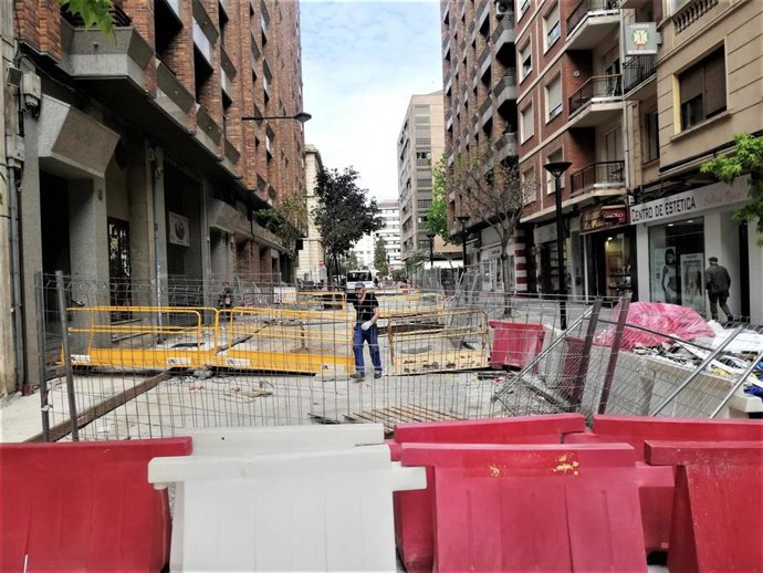 Archivo - Obras en las Cien Tiendas a final de abril de 2023