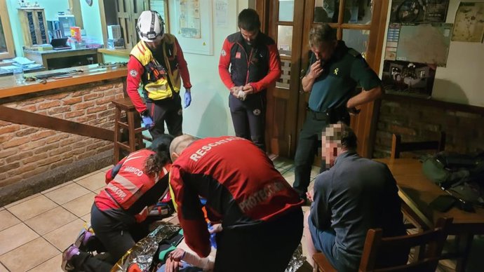 Rescatada por segunda noche consecutiva una mujer británica mientras realizaba la ruta circular de Riofrio.
