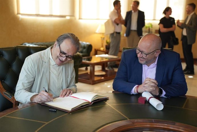 Manuel Torralbo con Joan Subirats en la UCO.