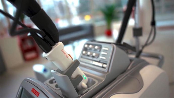 Aparato estético de Lutronic.