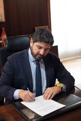 El presidente en funciones del Gobierno regional, Fernando López Miras