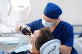Foto: Dentistas abogan por un uso opcional de la mascarilla para los pacientes en consulta