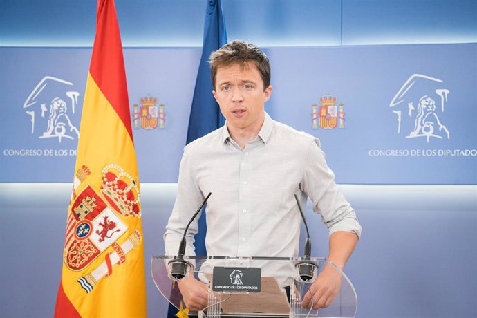 Archivo - El líder de Más País, Íñigo Errejón, ofrece una rueda de prensa en el Congreso de los Diputados