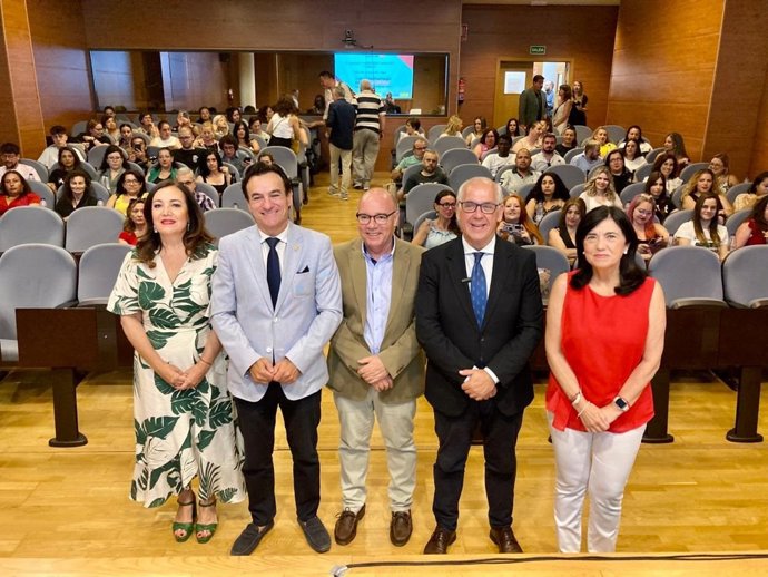 Junta y Gobierno destacan la colaboración con Cruz Roja por la inserción laboral de personas vulnerables