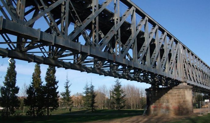 Puente de Hierro de Mérida