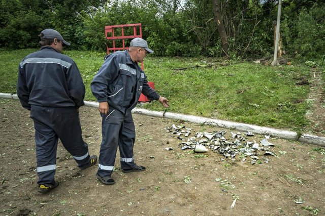 Restos de un cohete tras un bombardeo en Kramatorsk