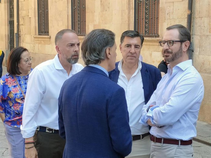 Maroto (d), hoy en Salamanca.