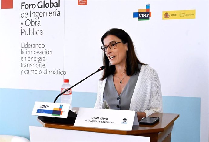 La alcaldesa de Santander, Gema Igual, en el IX Foro Global de Ingeniería y Obra Pública en la UIMP