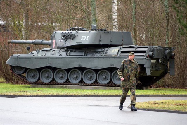 Archivo - Imagen de archivo de un carro de combate Leopard 1.