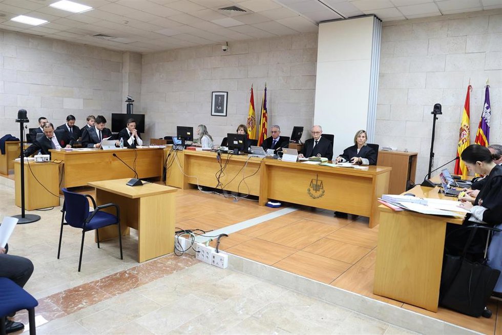 Magistrados durante el juicio contra los investigadores del caso Cursach.