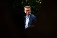 Feijóo cobra 39.260 euros por "gastos de representación" del PP al margen de su retribución como senador