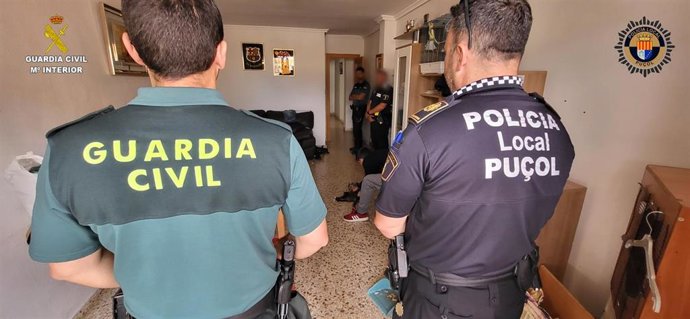 Operación de la Guardia Civil y Policía Local de Puol
