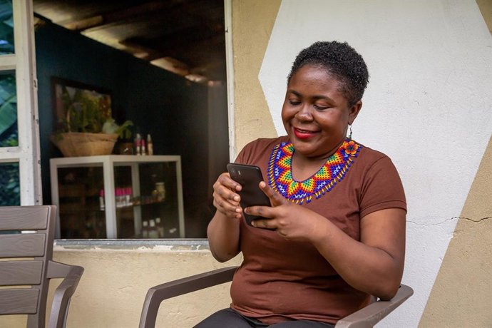 Archivo - Celia Mosquera, emprendedora colombiana de Bancamía (FMBBVA), que tiene un negocio de cosmética natural