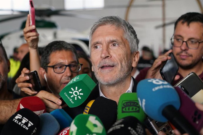 El ministro del Interior, Fernando Grande-Marlaska, en declaraciones a la prensa después de presentar el despliegue de Fuerzas y Cuerpos de Seguridad del Estado diseñado para la Operación Verano 2023.