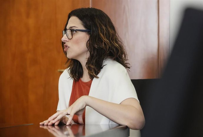 Archivo - La vicepresidenta de la Generalitat y consellera de Igualdad y Políticas Inclusivas, Aitana Mas.