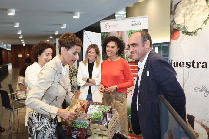 Visita de la presidenta del Gobierno de Navarra en funciones, María Chivite, a la Feria Navarra Jobs