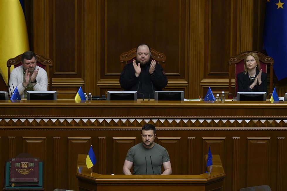 El presidente ucraniano, Volodimir Zelenski, durante una intervención en la Rada Suprema, el Parlamento.