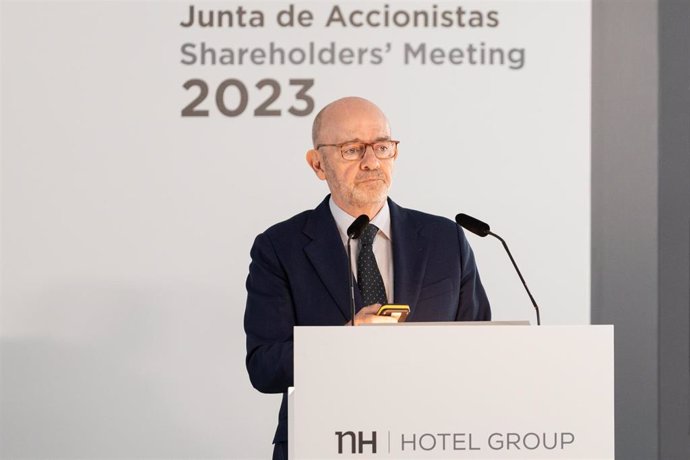 El consejero delegado y vicepresidente de NH Hotel Group, Ramón Aragonés, interviene durante la Junta General de Accionistas de NH Hotel Group, a 29 de junio de 2023, en Madrid (España).  