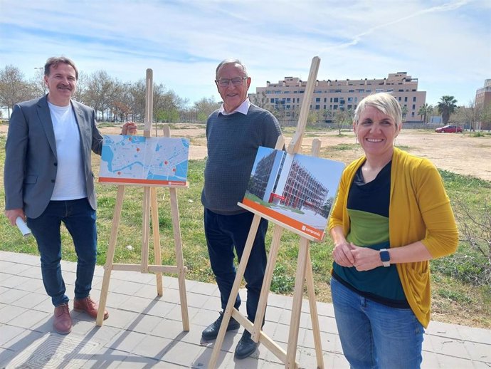 Archivo - Giuseppe Grezzi, Joan Ribó y Papi Robles