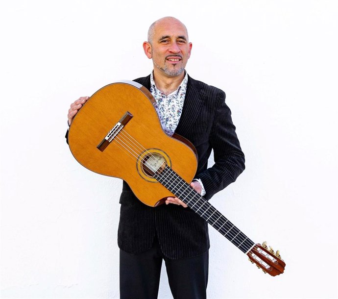 El Museo Unicaja de Artes y Costumbres Populares ofrece un recital de guitarra española de Paco Seco