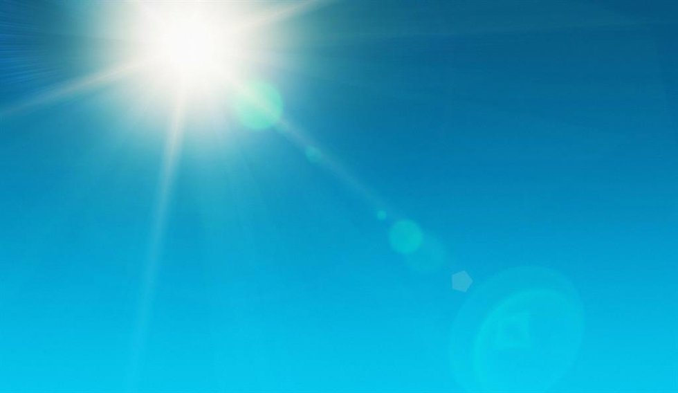 Archivo - Sol, cielo despejado, calor, verano