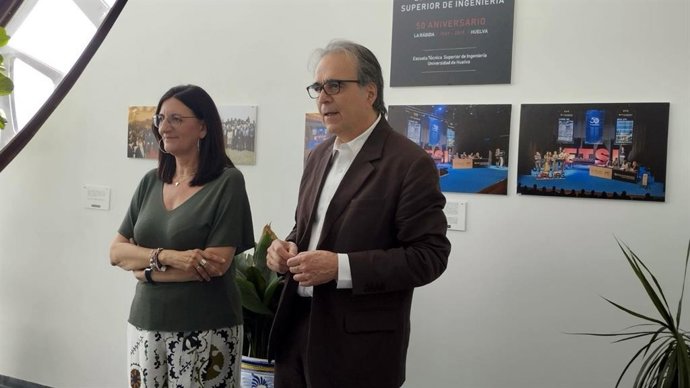 El ministro de Universidades, Joan Subirats, en su visita a la Universidad de Huelva.