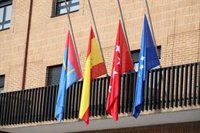 El Ayuntamiento decreta un día de luto oficial por la muerte de una vecina a manos de su expareja