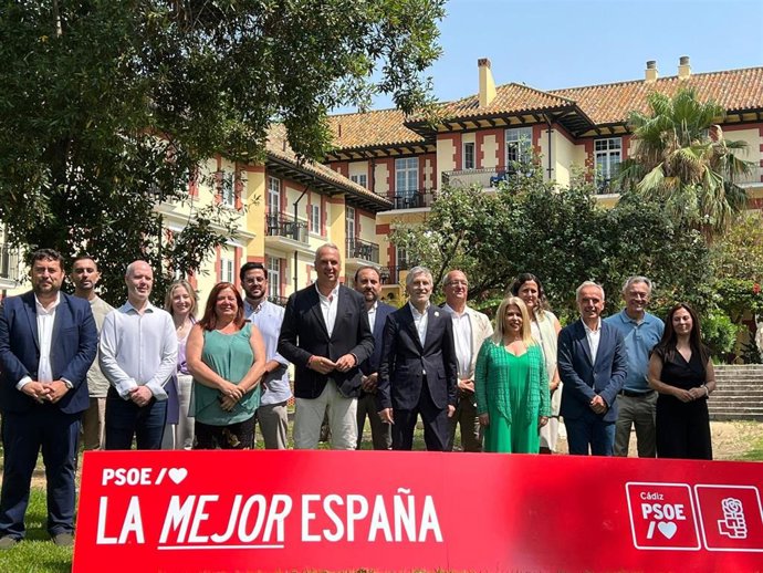 Presentación de los candidatos al Congreso y al Senado del PSOE por Cádiz.