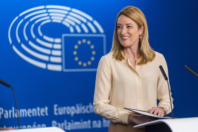Archivo - HANDOUT - 10 May 2023, France, Strasbourg: President of the European Parliament, Roberta Metsola and Portugal's President Marcelo Rebelo de Sousa (not pictured), hold a joint press conference following their meeting at the European Parliament. P