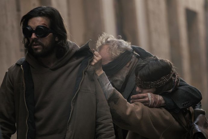 Archivo - Mario Casas protagoniza Bird Box: Barcelona