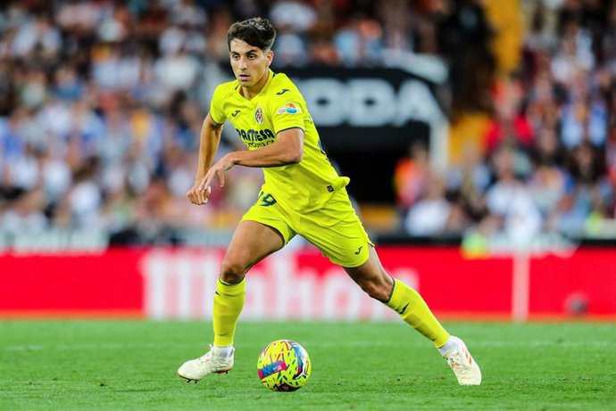Archivo - Ramon Terrats of Villarreal in action during the spanish league, La Liga Santander, football match played between Valencia CF and Villarreal at Mestalla stadium on May 3, 2023, in Valencia, Spain.