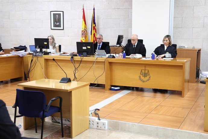 Jueces durante el juicio contra los investigadores del caso Cursach, a 22 de junio de 2023.