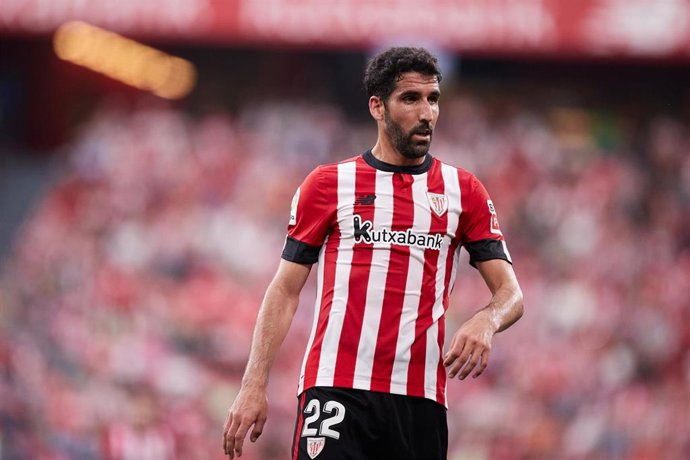 Archivo - Raul García con el Athletic Club