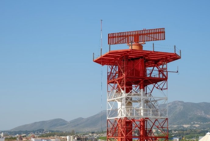 Entra en vigor la nueva regulación para las servidumbres aeronáuticas gestionadas por AESA